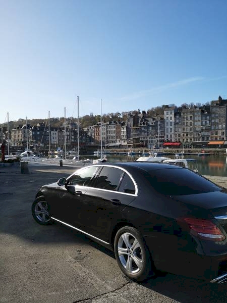 Les véhicules à votre disposition : nos berlines Mercedes